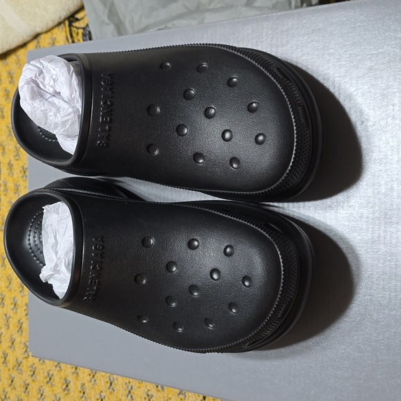*NWB* BALENCIAGA Crocs Mule - Picture 2 of 7